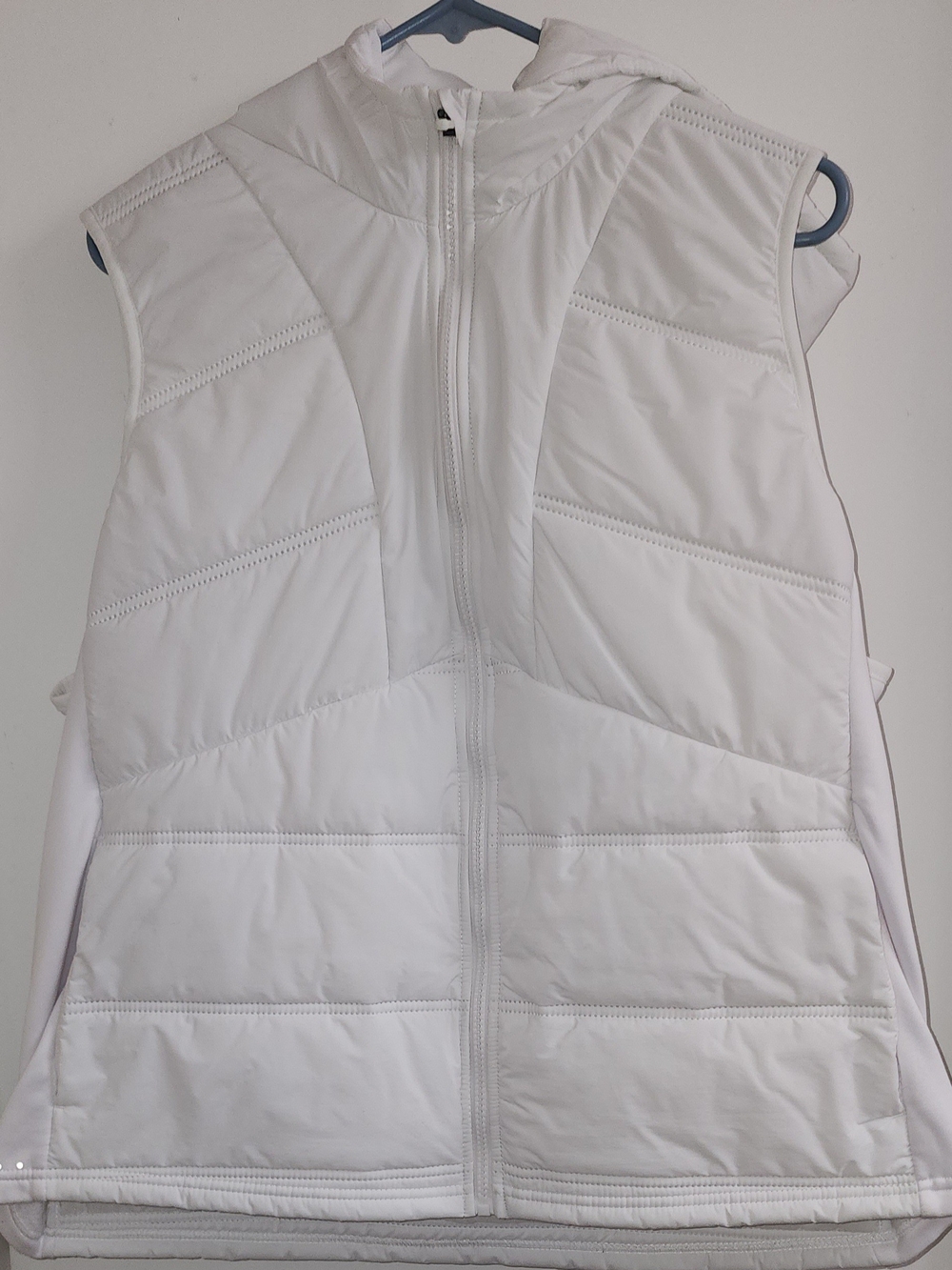 Avia White Hooded Quilted Vest